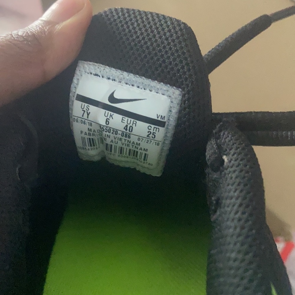 Air Max - Picture 6 of 8